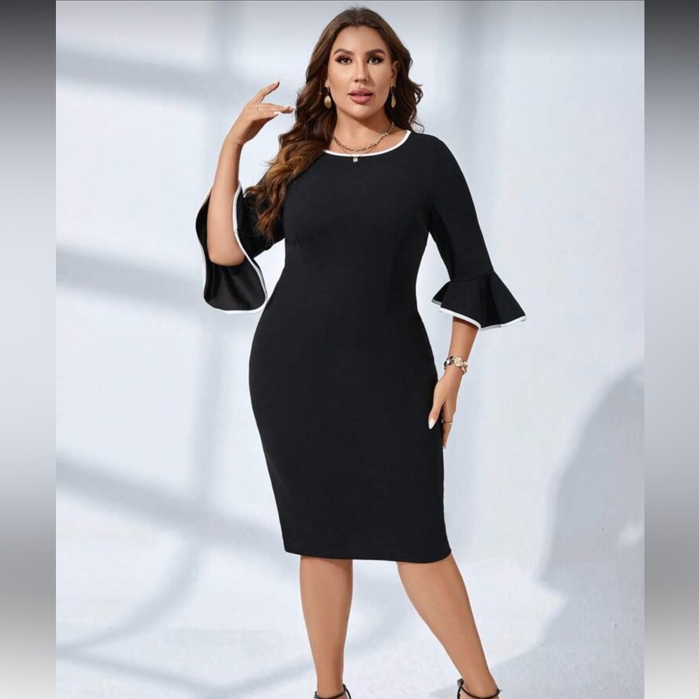 Round Neck Bodycon Dress With Flared Sleeves